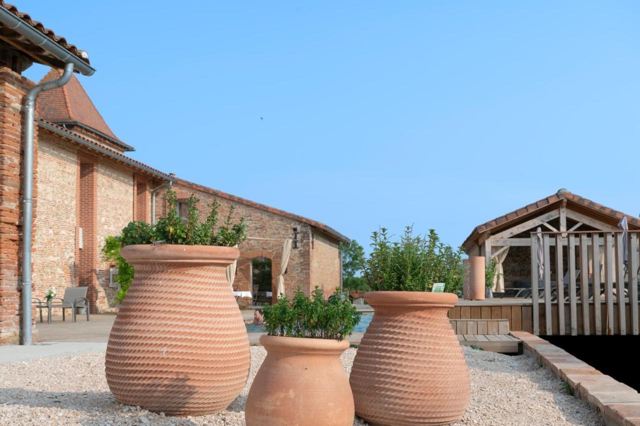 Escons Domaine De Charme Saint-Sulpice-sur-Leze Exterior foto