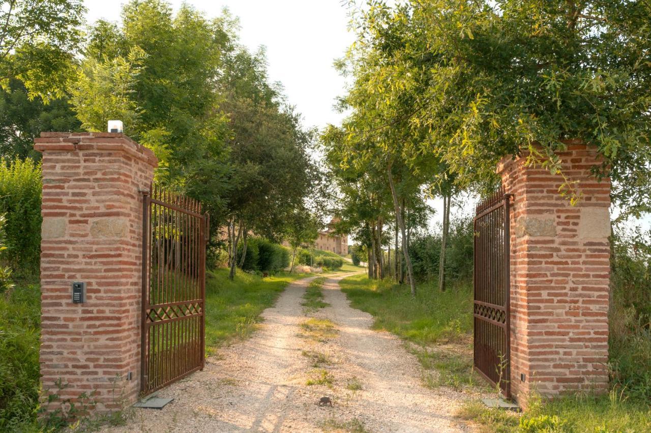 Escons Domaine De Charme Saint-Sulpice-sur-Leze Exterior foto